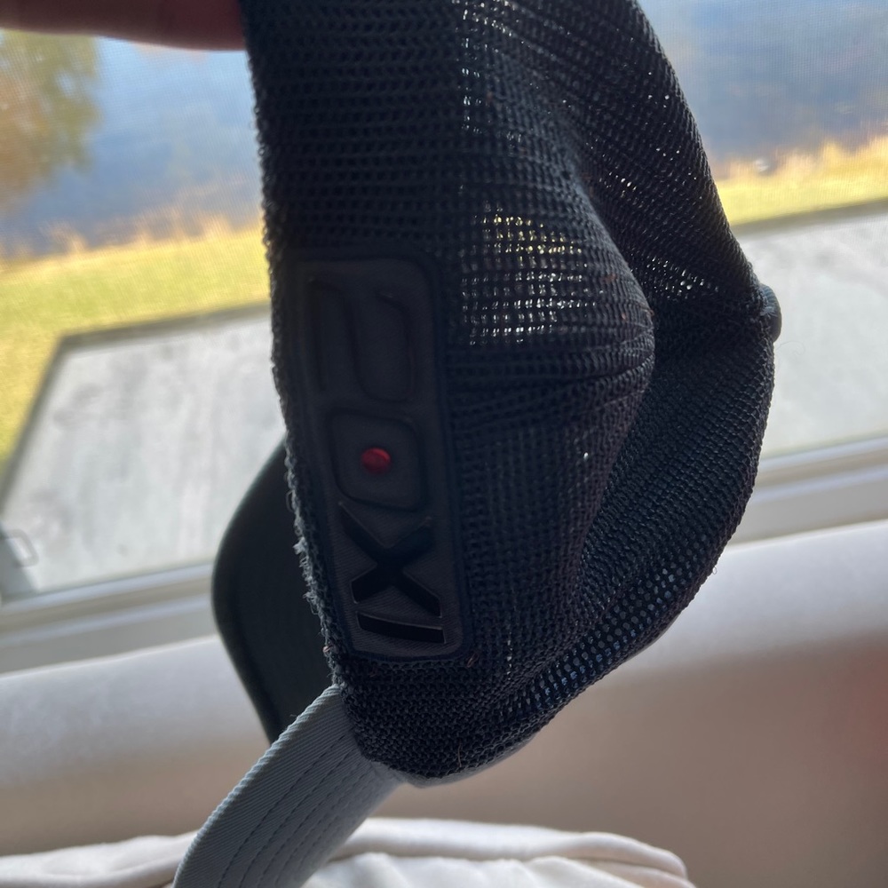 NIKE GOLD HAT